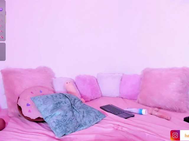 HellenParis live cam on BongaCams