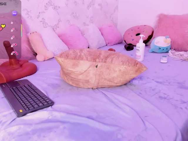 HellenParis live cam on BongaCams