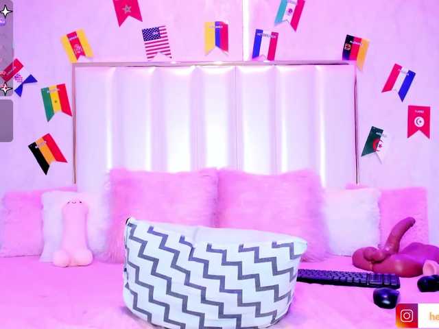 HellenParis live cam on BongaCams