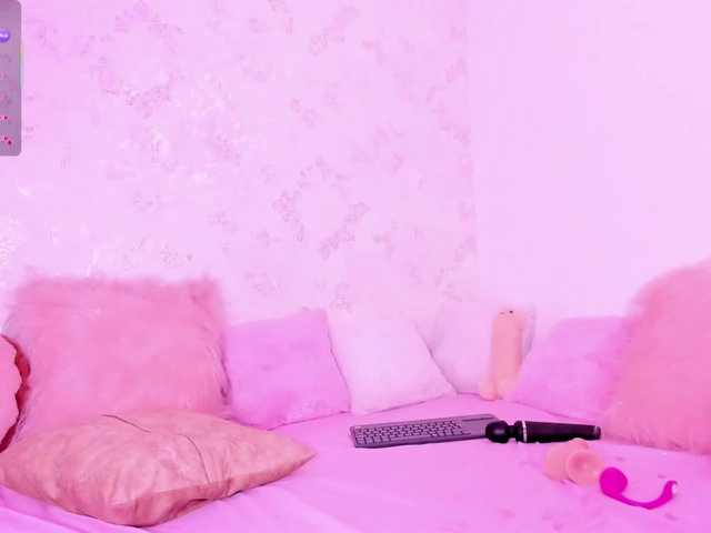 HellenParis live cam on BongaCams
