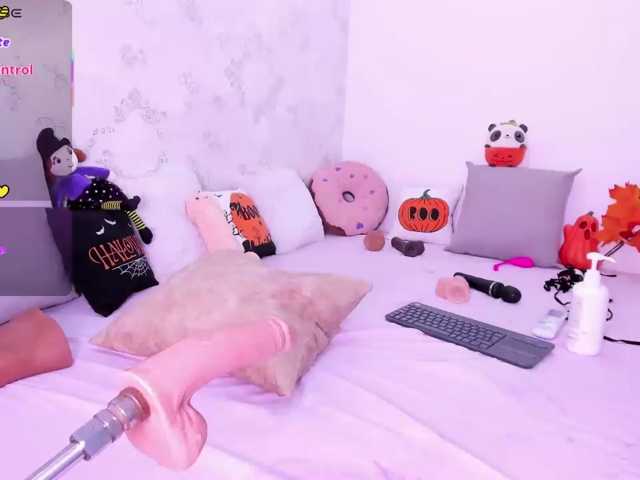 HellenParis live cam on BongaCams