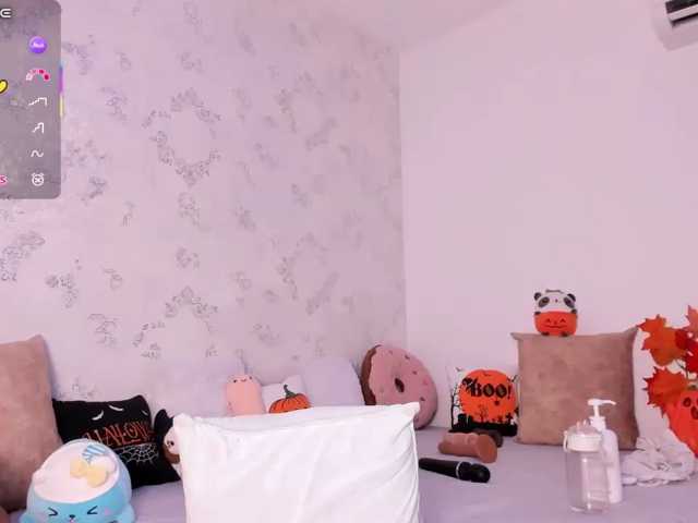 HellenParis live cam on BongaCams