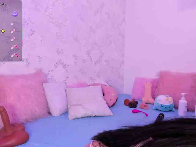 hellenparis's live room