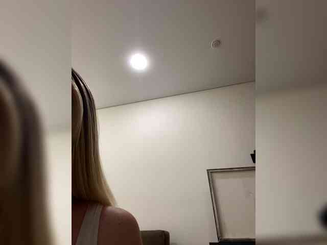 Valeria_Wow