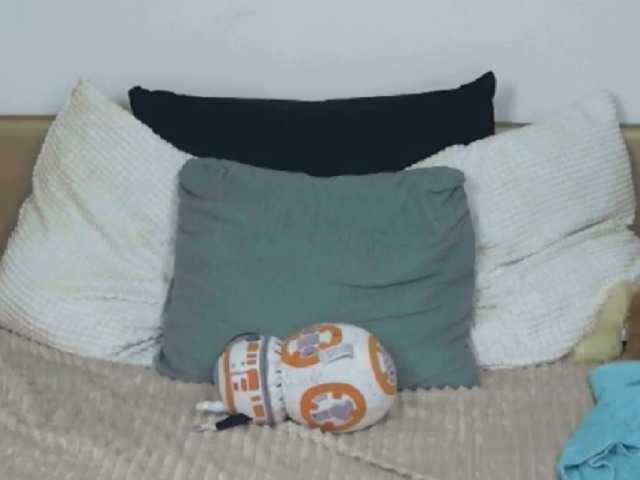 ZoeKhalifa's BongaCams show and profile