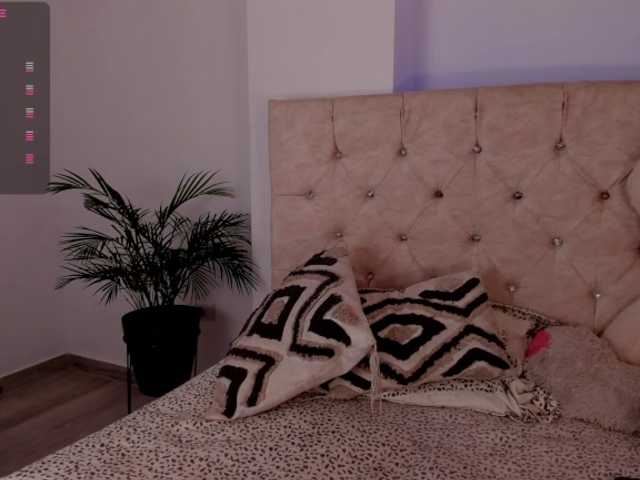 Nia-benson live cam on BongaCams
