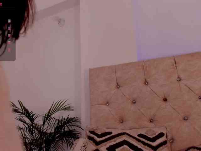 Nia-benson webcam