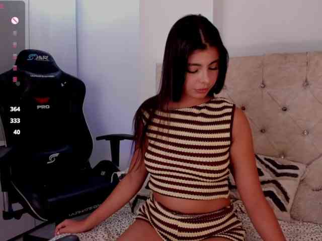 Nia-benson webcam