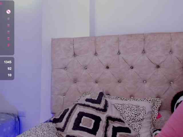 Nia-benson webcam