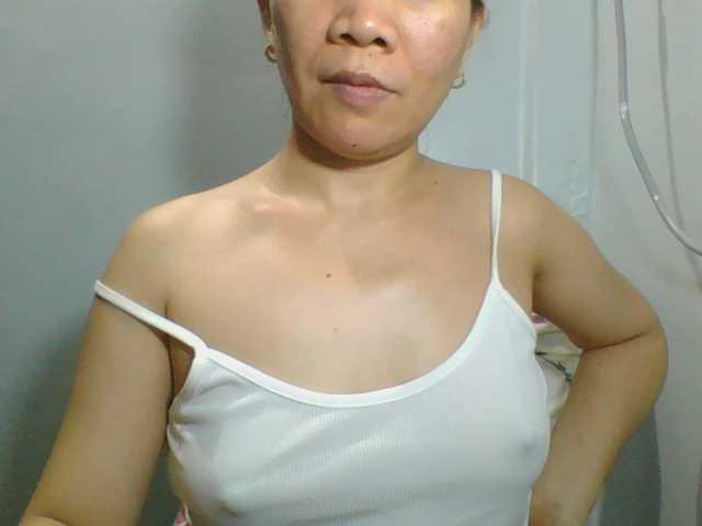 Sexynipps live cam on BongaCams