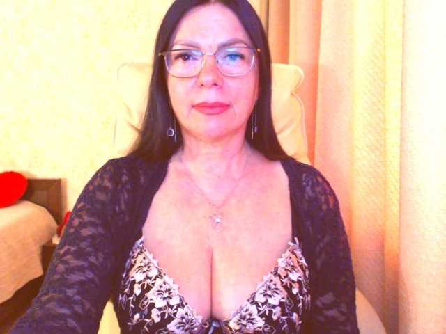 le modèle Monica-1203 est en webcam porno dans un show sur le site bongacams, il possède les tags suivants: White/Caucasian,Brunette,Hairy