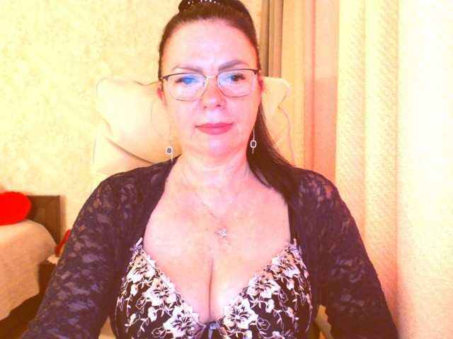 le modèle Monica-1203 est en webcam porno dans un show sur le site bongacams, il possède les tags suivants: White/Caucasian,Brunette,Hairy