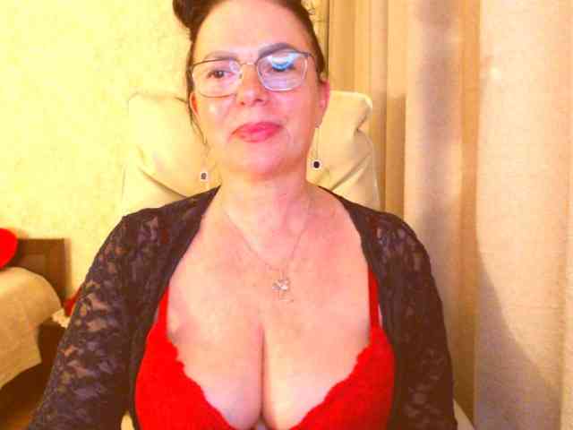 Monica-1203 webcam