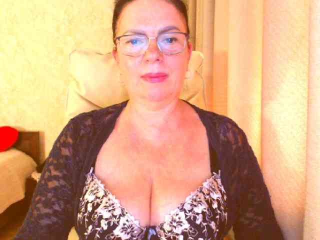 Monica-1203 webcam