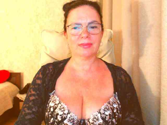 Monica-1203 webcam