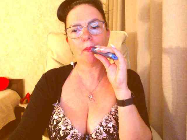 Monica-1203 webcam