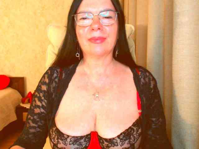 Monica-1203 webcam