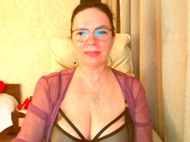 Monica-1203