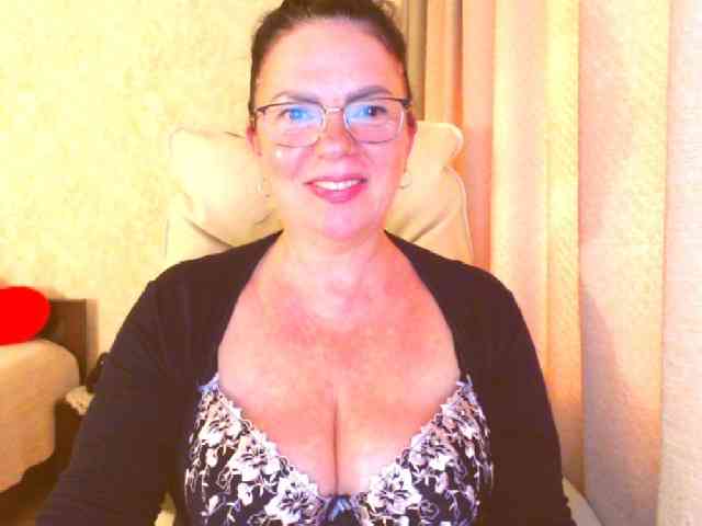 Monica-1203 webcam