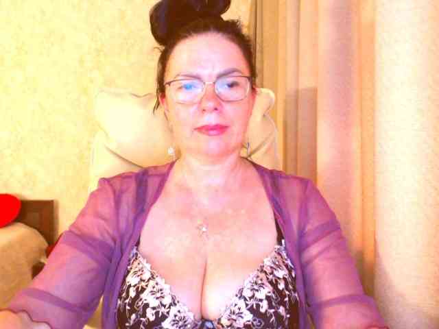 Monica-1203 webcam