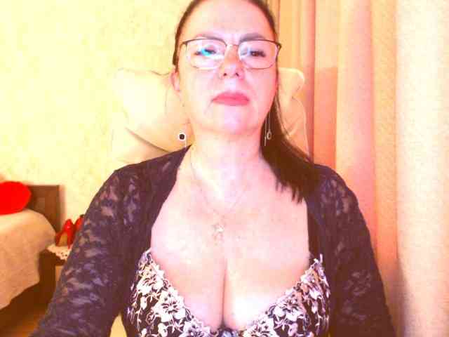 Monica-1203 webcam