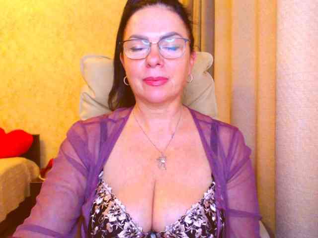 Monica-1203 bongacams