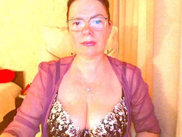 Monica-1203 webcam