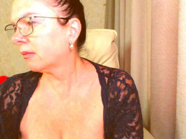 Monica-1203 webcam
