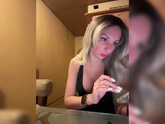 GoldPussy69 live cam on BongaCams
