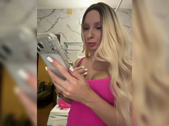 GoldPussy69, live now on BongaCams