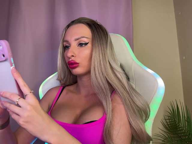 GoldPussy69 live cam on BongaCams