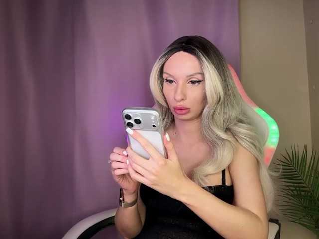 GoldPussy69 live cam on BongaCams