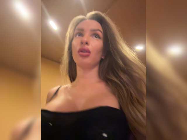 GoldPussy69 live cam on BongaCams