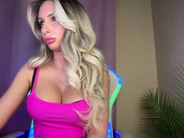 GoldPussy69 live cam on BongaCams