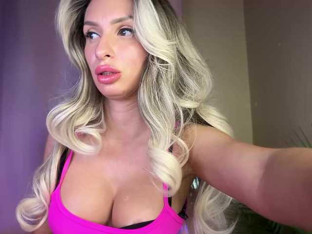 GoldPussy69 live cam on BongaCams