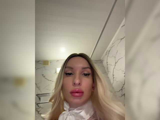 GoldPussy69 live cam on BongaCams