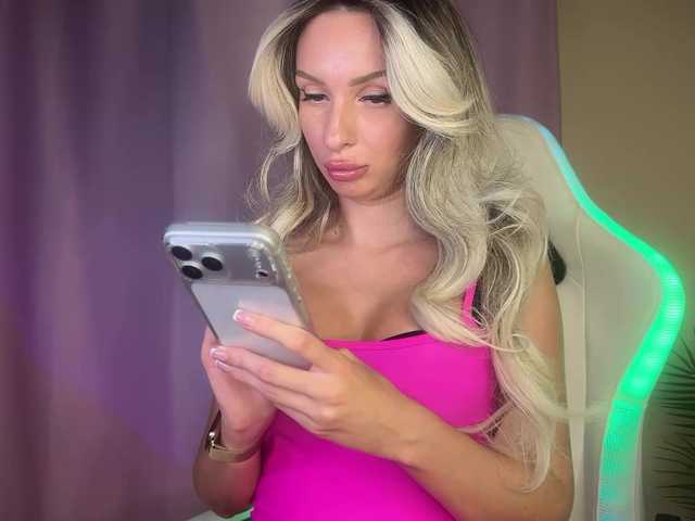 GoldPussy69 live cam on BongaCams