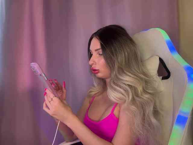 Modèle: GoldPussy69
