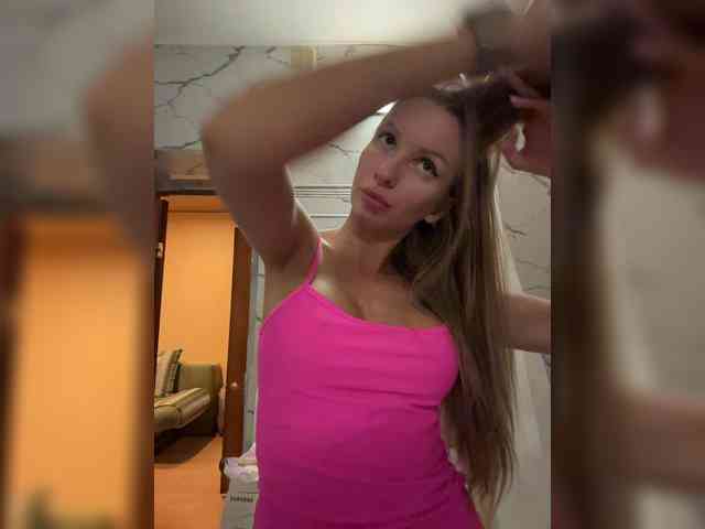 GoldPussy69 webcam