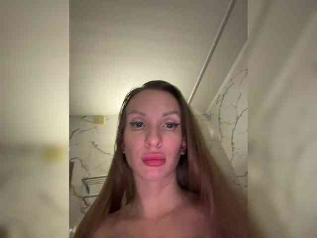 GoldPussy69 webcam