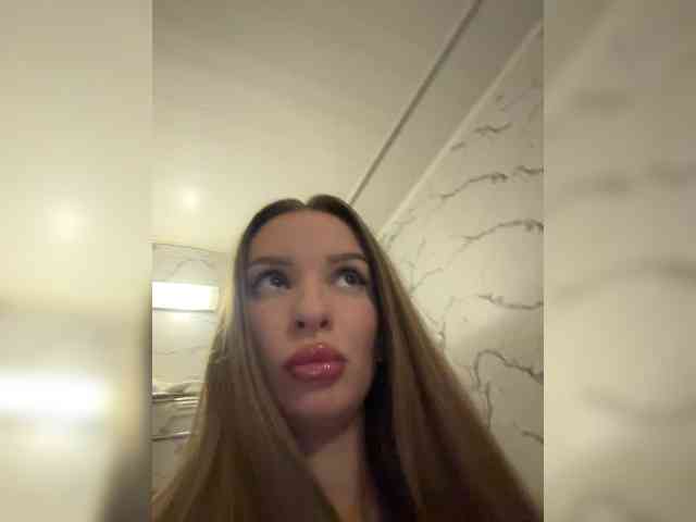 GoldPussy69 webcam
