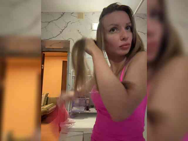 GoldPussy69 webcam