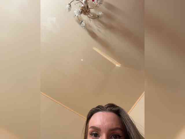 GoldPussy69 webcam