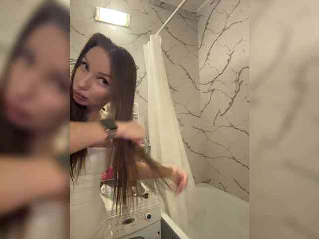 GoldPussy69 webcam