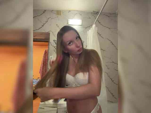 GoldPussy69 webcam