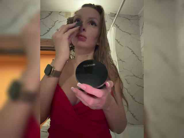 GoldPussy69 webcam