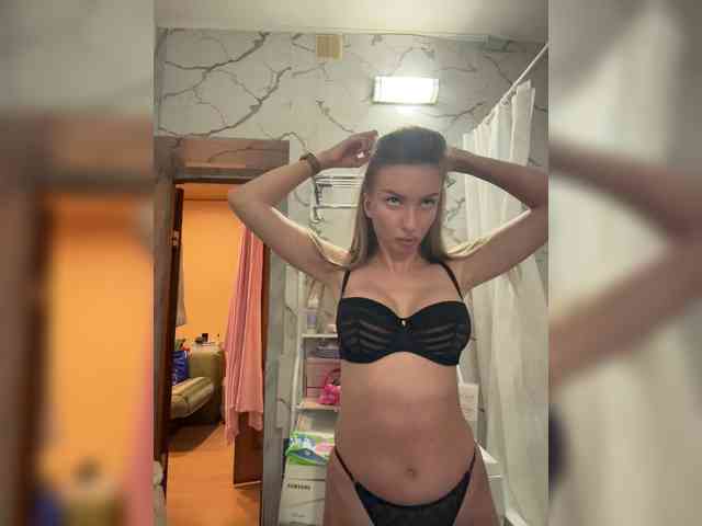 GoldPussy69 webcam