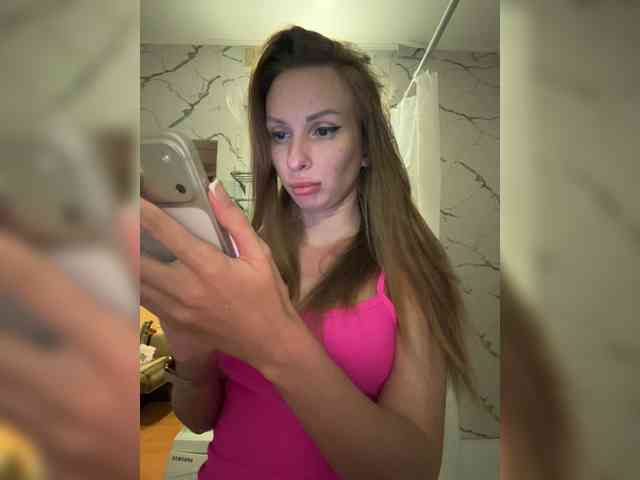 GoldPussy69 webcam