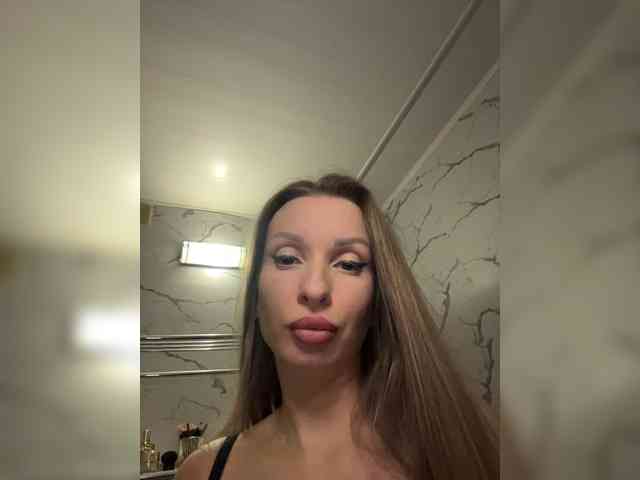 GoldPussy69 webcam