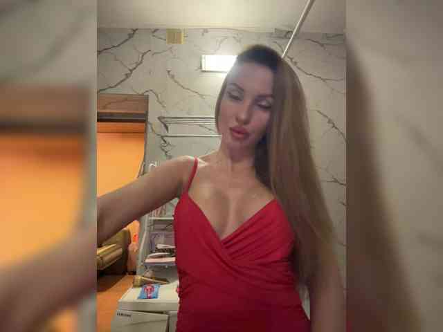 GoldPussy69 webcam